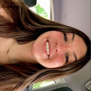 Meet your Posher, Jillian